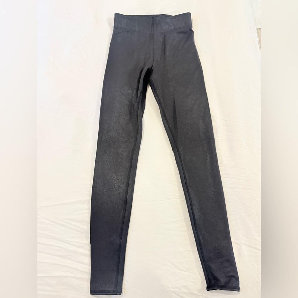 Alo Yoga Black Leggings